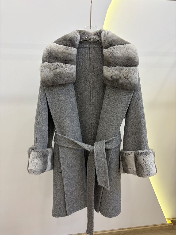Casaco Feminino de Inverno em  - Wool Coat Peacoat avaliação e preço